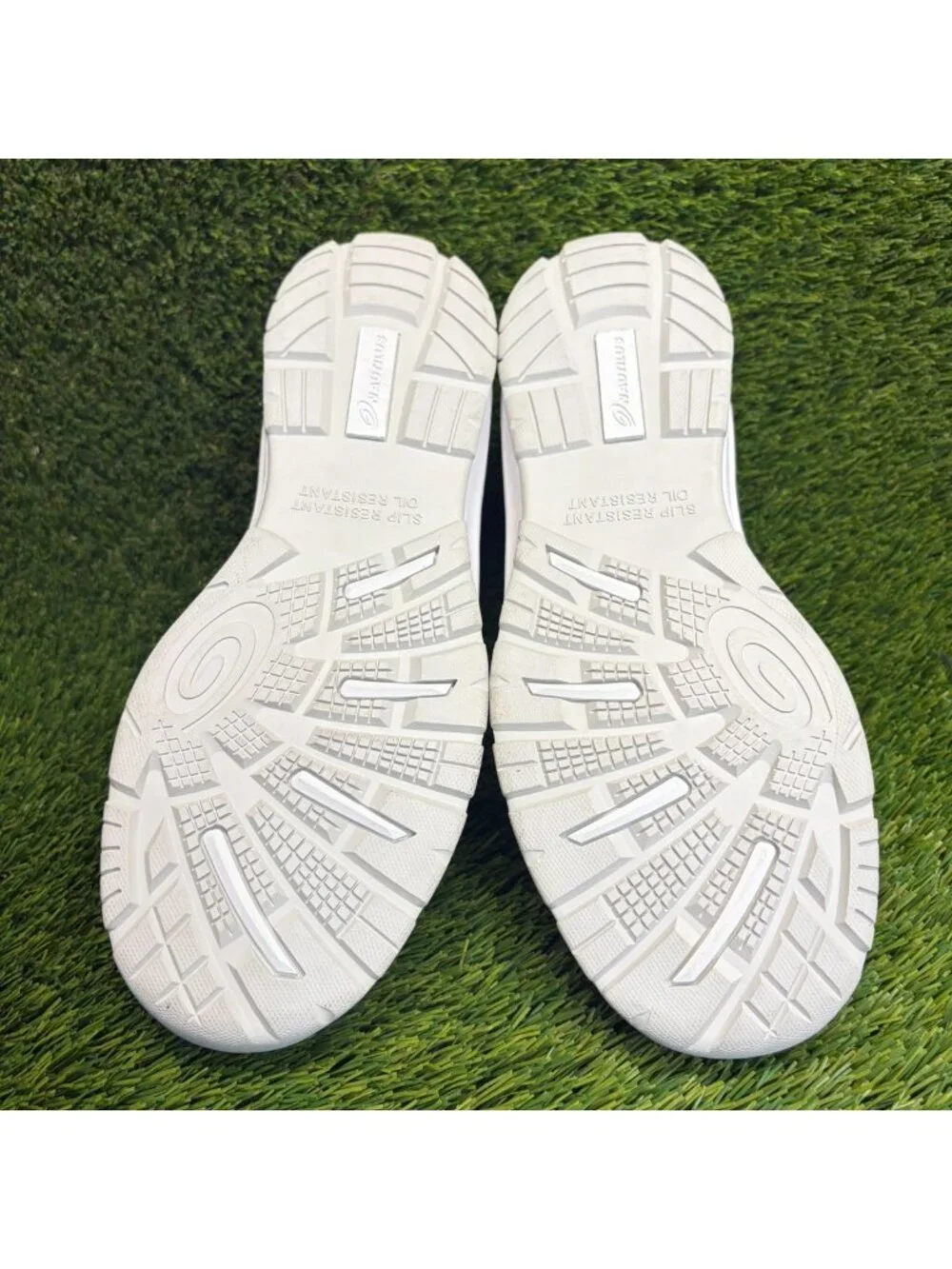 Nautilus Slip-On ESD Mens Size 10.5 White Leather Steel Toe Safety Work Shoes